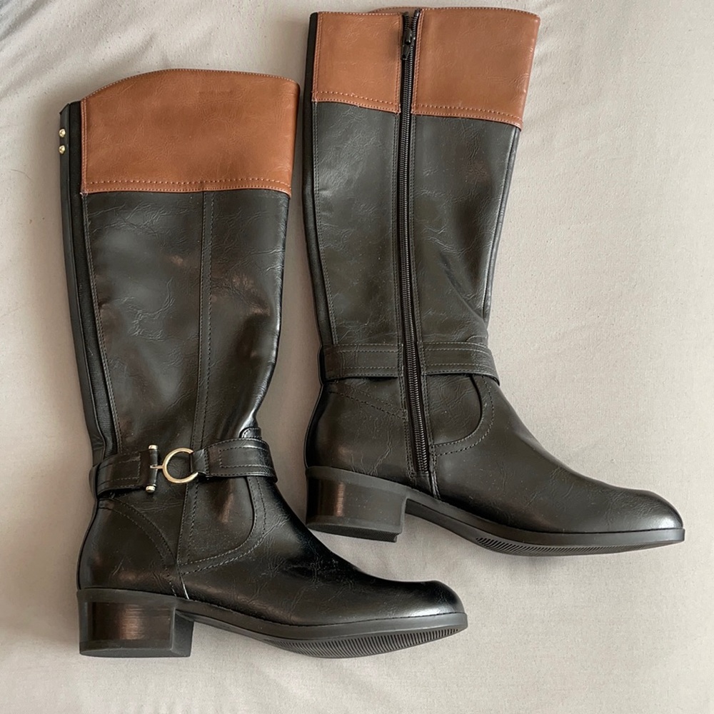 Tall riding boots